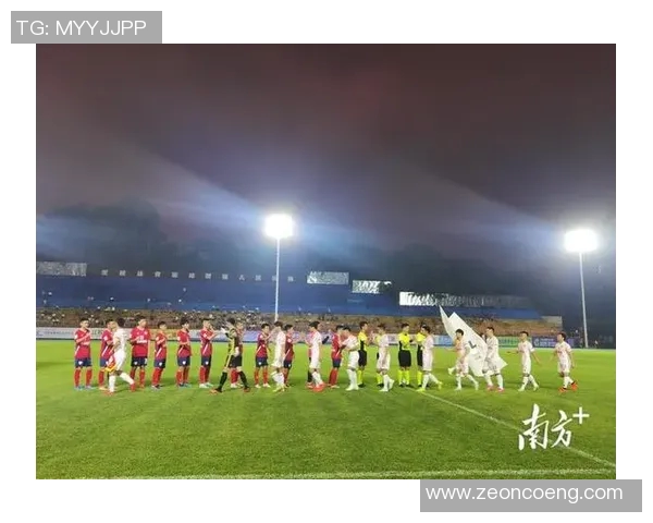 华盛顿足球队与奥兰多队激战正酣精彩对决引发球迷热议 华盛顿足球队与奥兰多队激战正酣精彩对决引发球迷热议